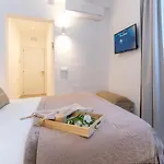 Encant De Boutique 4*