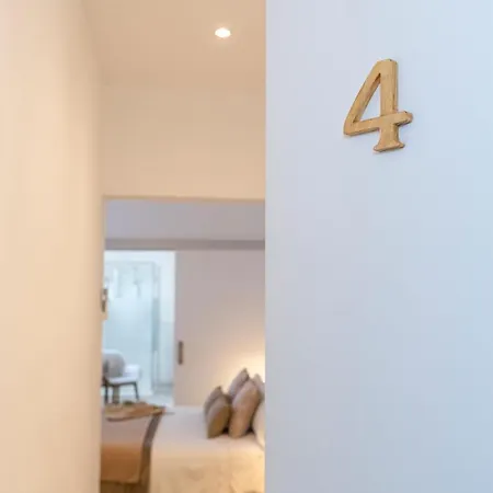 Encant De Boutique Hotell 4*