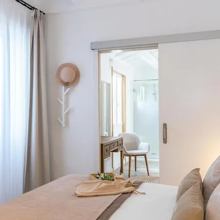 Encant De Boutique Hotel