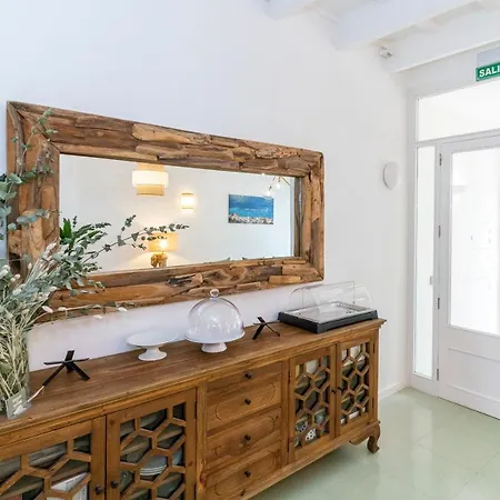 Encant De Boutique Hotel 4*