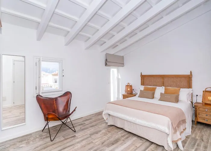 Hotel Encant De Boutique 4*