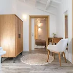 Hotel Encant De Boutique 4*
