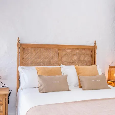 Encant De Boutique Hotel 4*