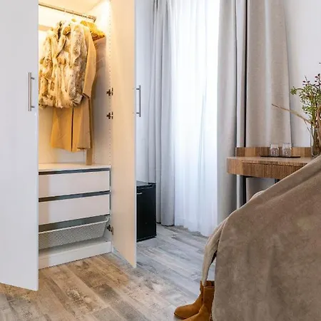 Encant De Boutique 4* الايور