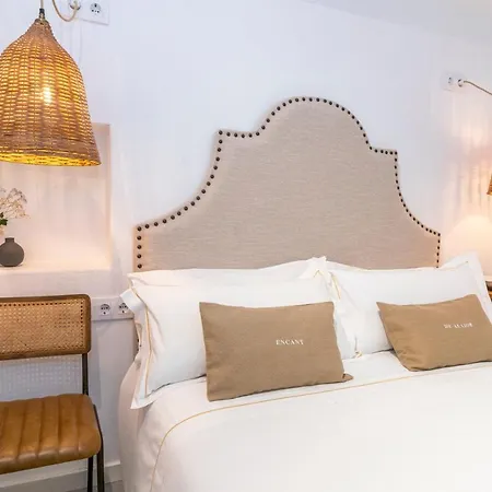 Encant De Boutique 4*
