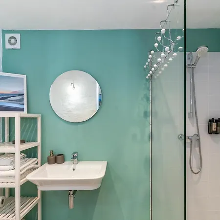 Encant De Boutique 4*