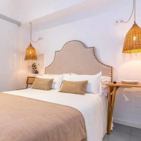 Ξενοδοχείο Encant De Boutique 4*