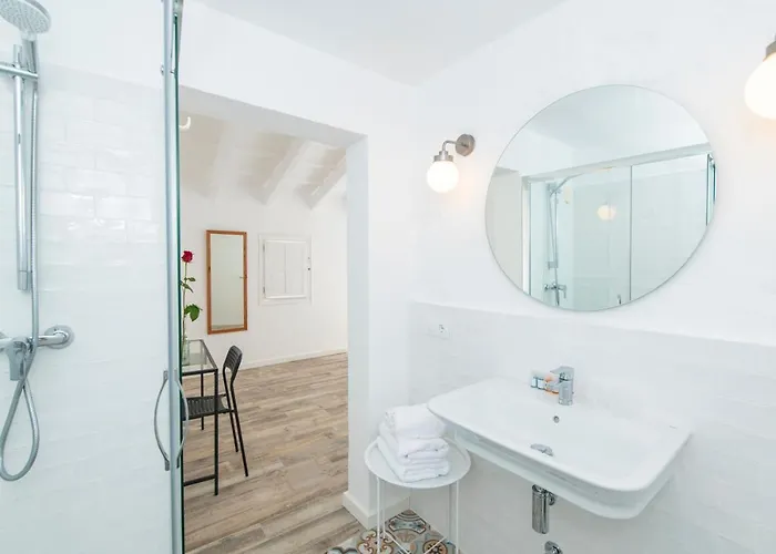 Encant De Boutique Hotel 4*