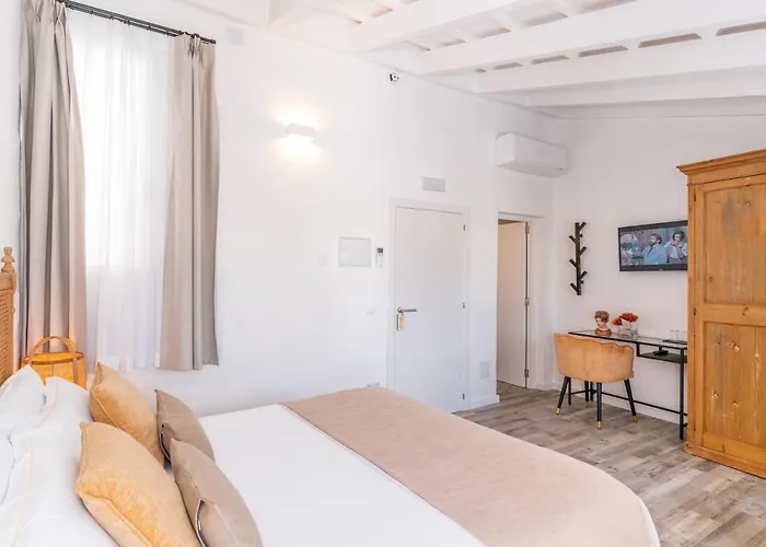 Encant De Boutique Hotel 4*