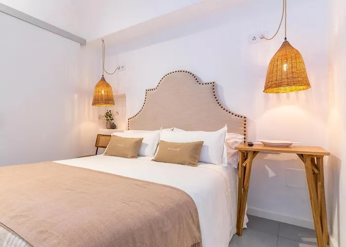 Hotel Encant De Boutique 4*