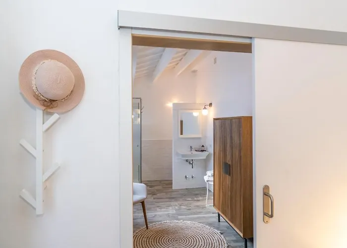 Encant De Boutique Hotel